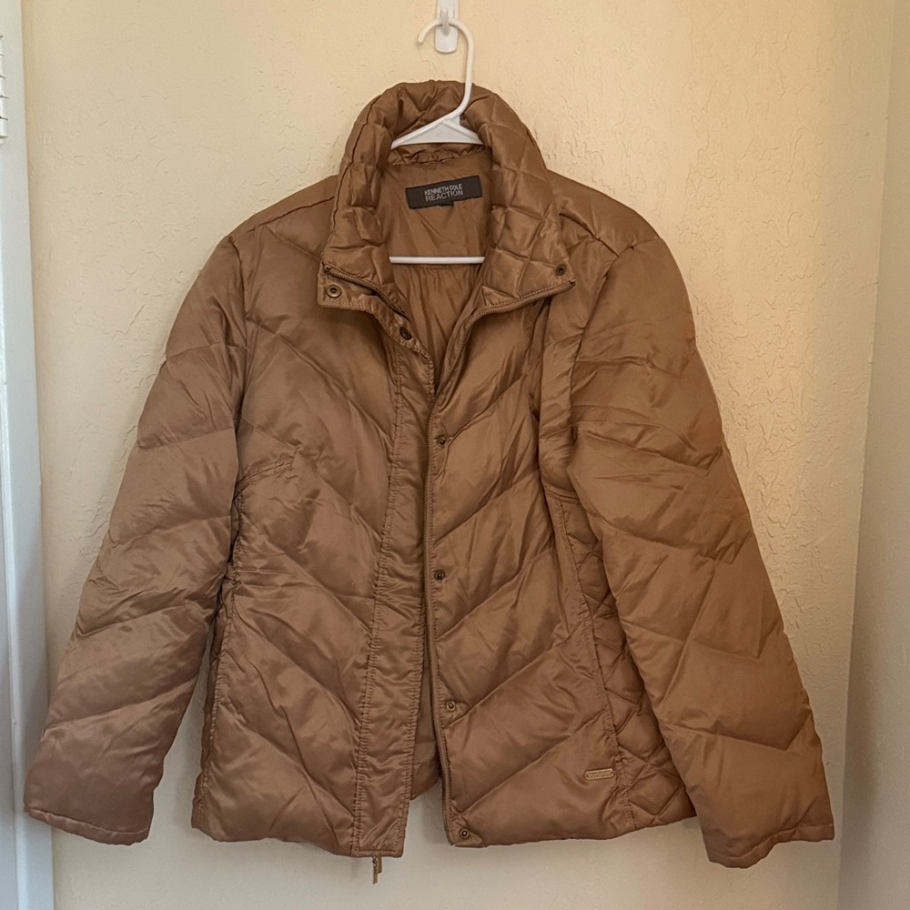 Kenneth Cole Reaction Tan gold Puffer Jacket with pockets